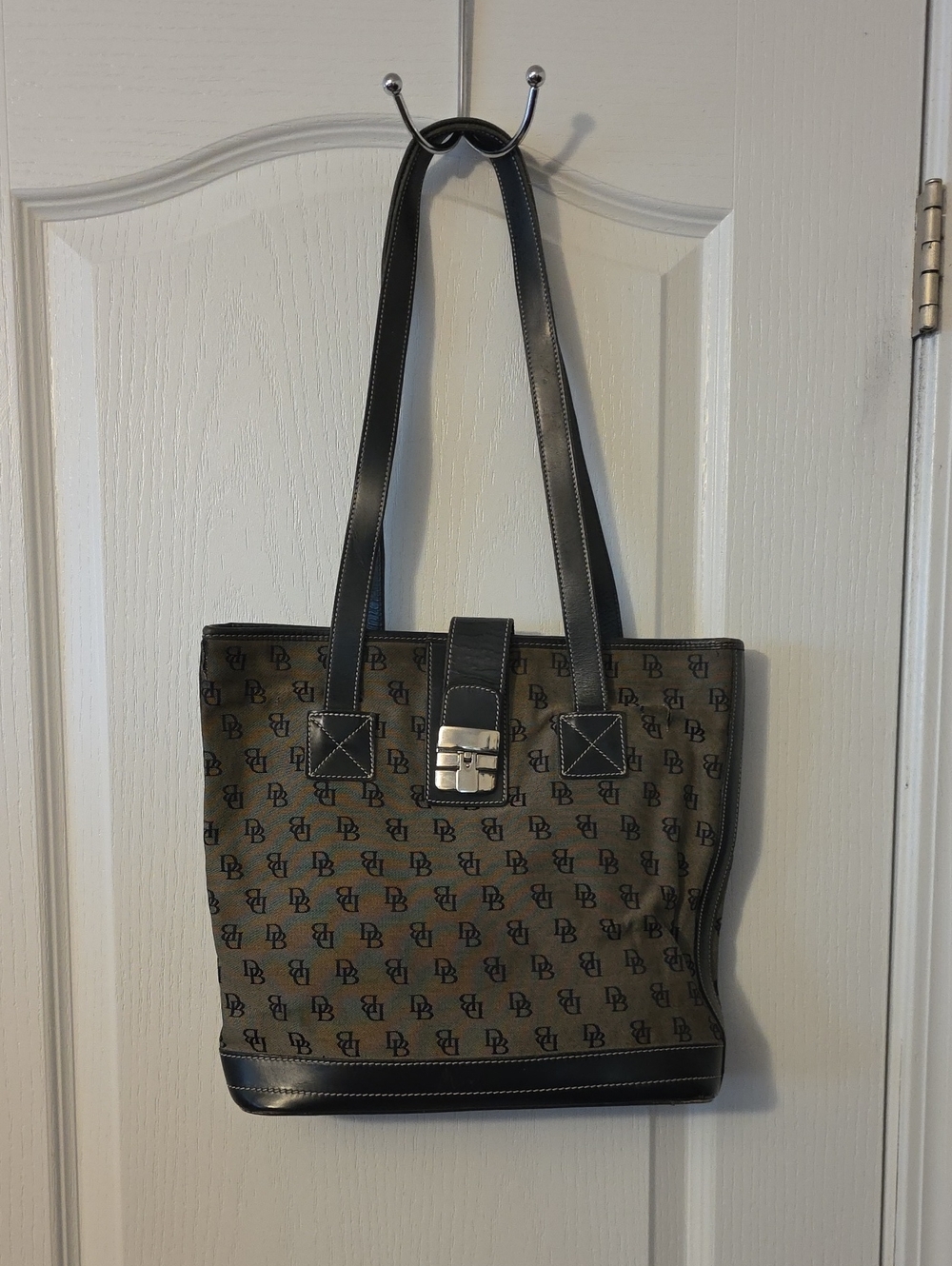 Dooney & Bourke Gray & Black Signature Patterned Tote Bag with Black Trim